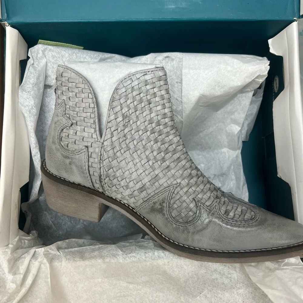 Bed Stu | Shoes | Roan By Bed Stu Tulla Boots Woven Leather Alkaline ...